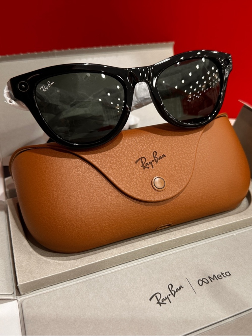 Ray-Ban Black Skylar Gen 2 brand new